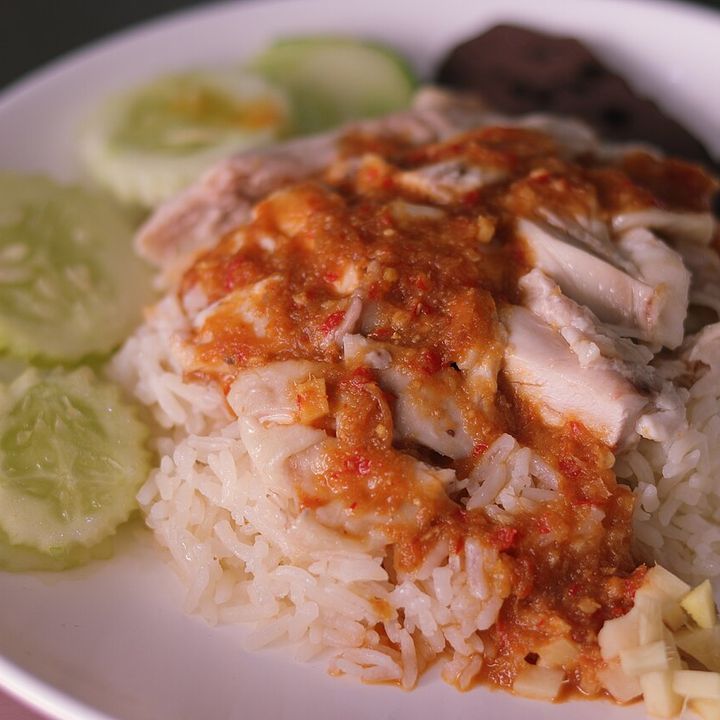 Eating in Singapore